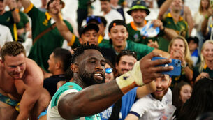 <p>HEARTBEAT: South Africa's Siya Kolisi takes a selfie with fans. Pic: Mike Egerton/PA Wire.</p>