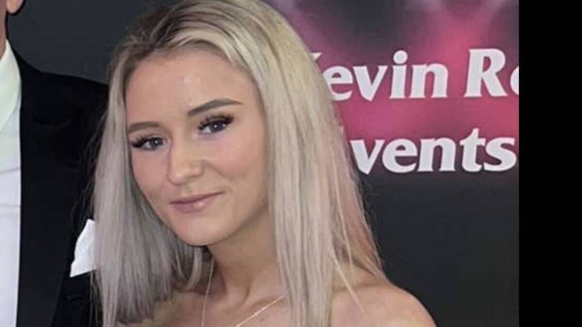 'The rod actually came up through my skin, in my back': Kira on the delays treating her scoliosis - Vimarsana News