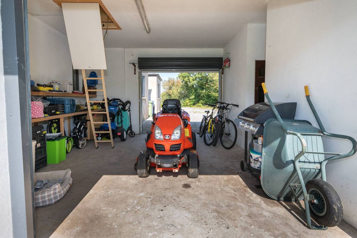 Double-sided garage