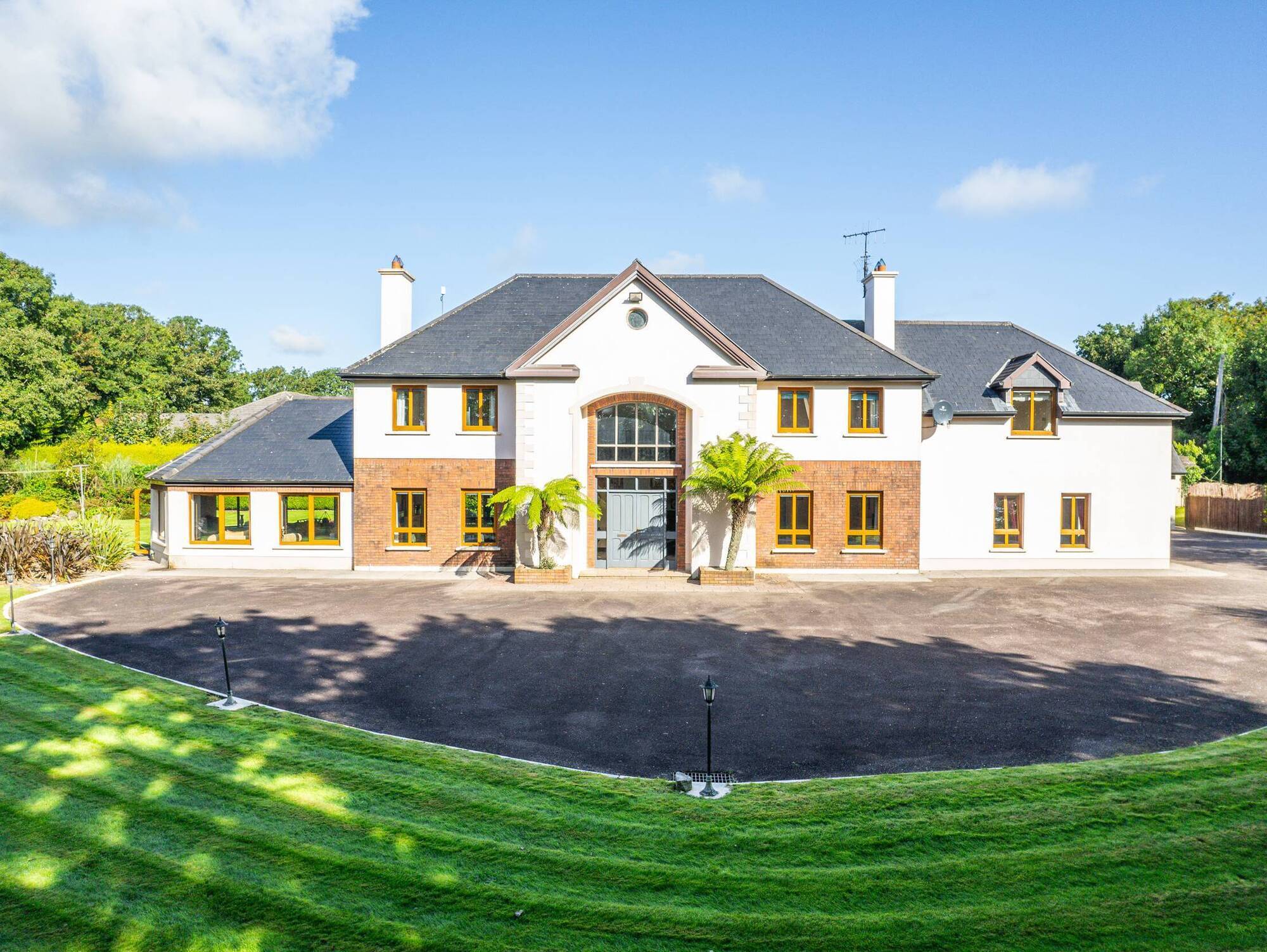 Bawnleigh house called Kimeady is a tasty Cork country home offer