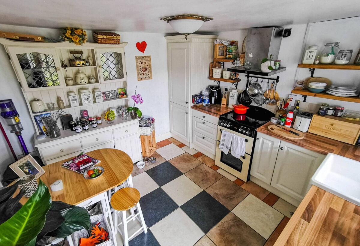 The country-style kitchen. The country-style kitchen.