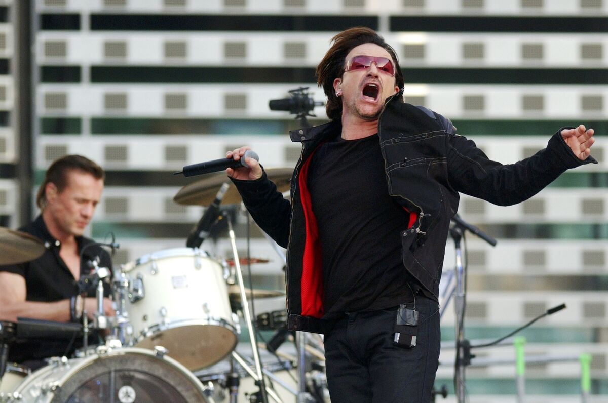 Bono won't have Larry Mullen behind him for U2's Las Vegas concerts. (Photo by Jim Dyson/Getty Images) Bono won't have Larry Mullen behind him for U2's Las Vegas concerts. (Photo by Jim Dyson/Getty Images)