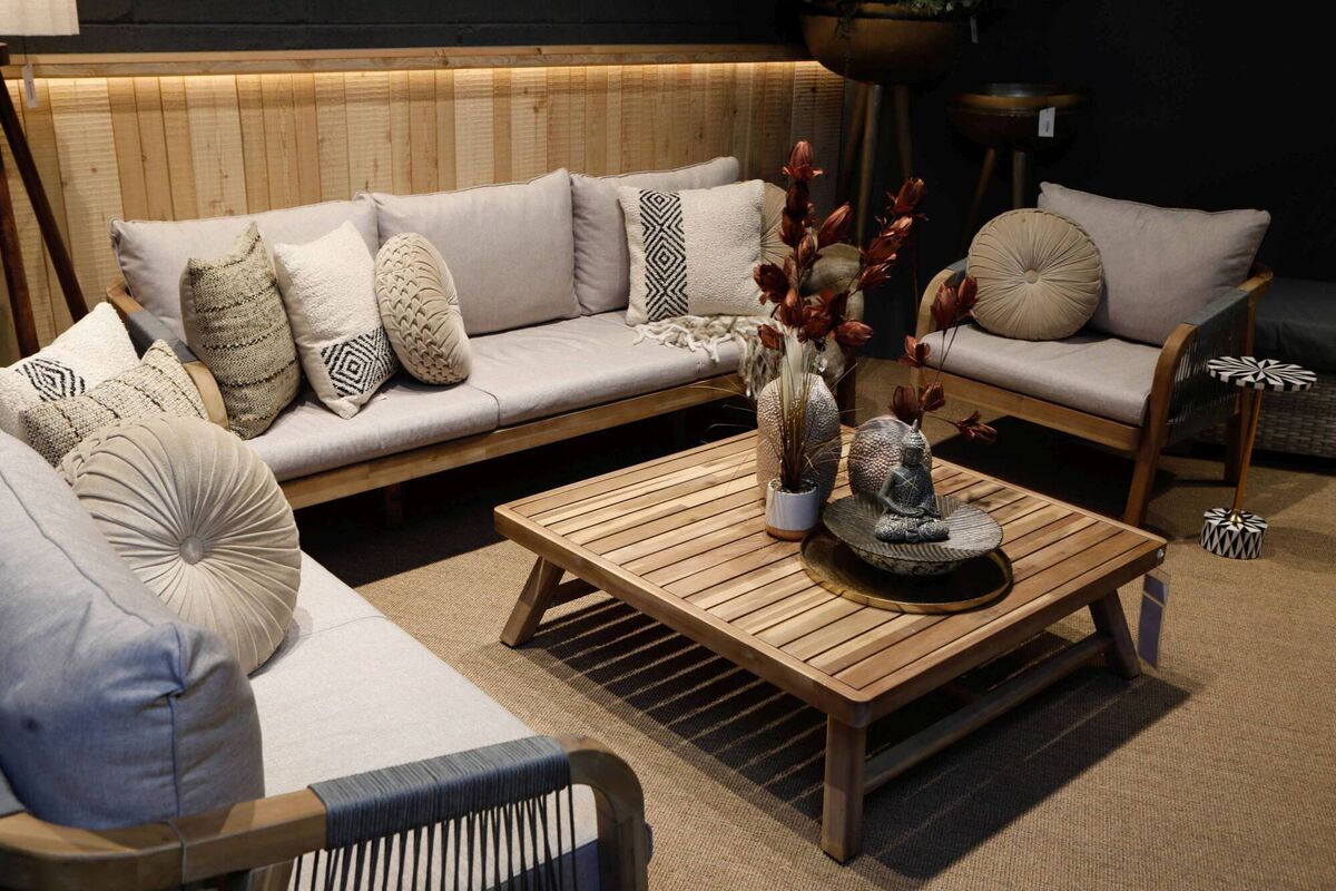 Scandinavian-inspired shapes and tactile fabrics in warm neutrals are trending with black and brass accents. Scandinavian-inspired shapes and tactile fabrics in warm neutrals are trending with black and brass accents.