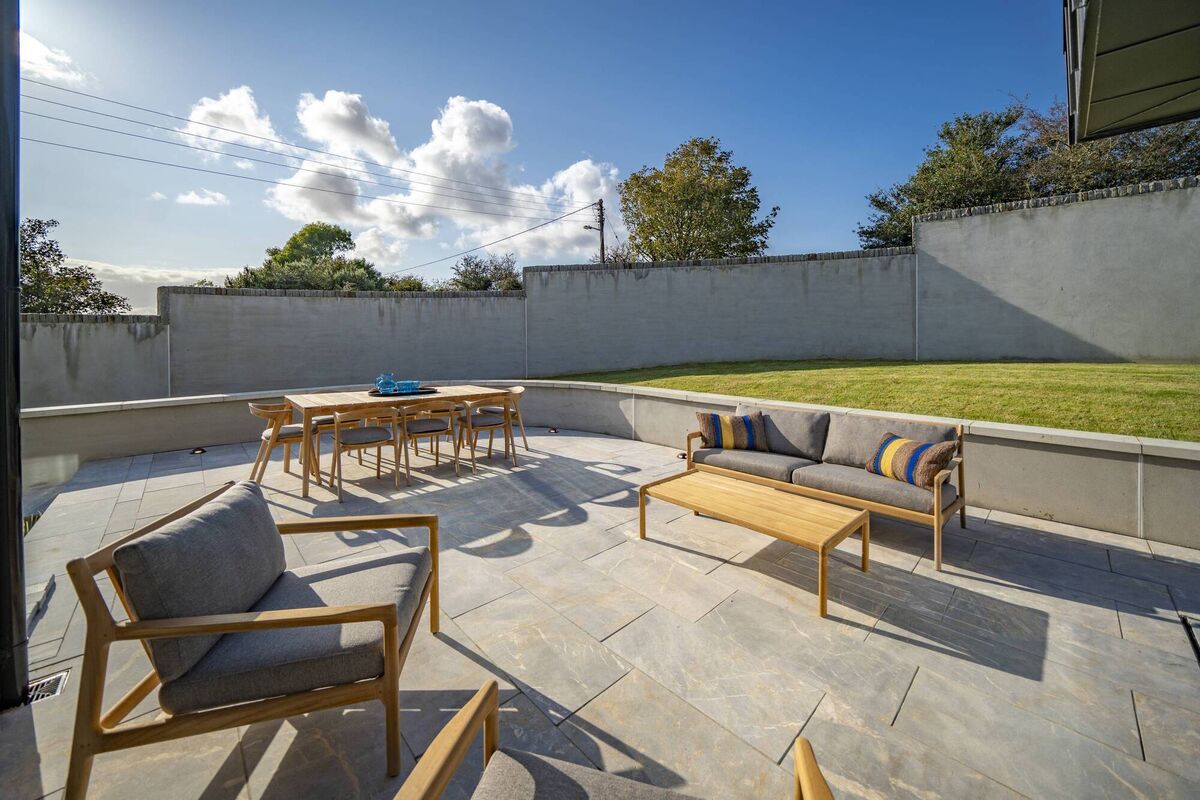 Patio has high quality surfaces Patio has high quality surfaces