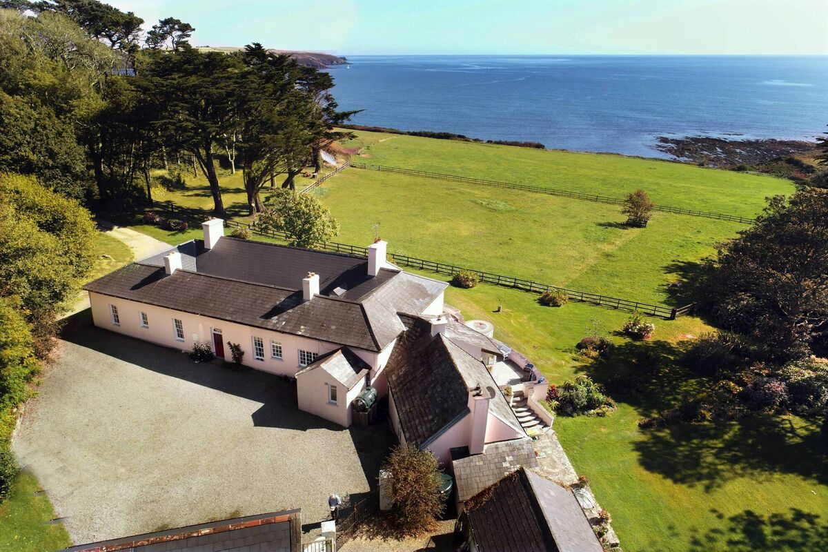 Sprayfield on 40 acres at Sandycove, Kinsale, appears on the Price Register at €3.8m after a swift sale, the additional land brings the total sale price to c €4.5m Sprayfield on 40 acres at Sandycove, Kinsale, appears on the Price Register at €3.8m after a swift sale, the additional land brings the total sale price to c €4.5m