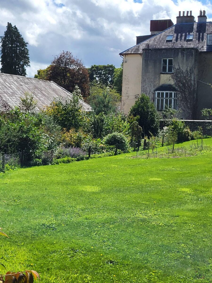 The Grove family's love for nature and their dedication to the estate resulted in the creation of various architectural features within the gardens. 