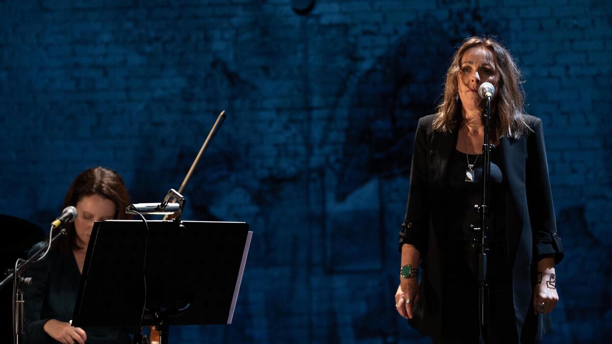 Karan Casey at the Everyman for her Cork Folk Festival show, The Women, We Will Rise. Photo. Darragh Kane