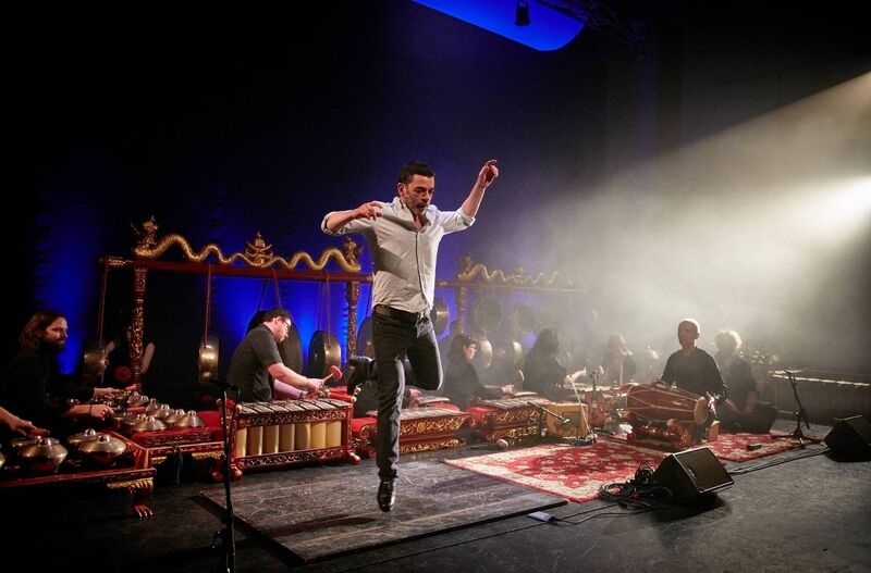 Colin Dunne, Mel Mercier, and Irish Gamelan Orchestra.