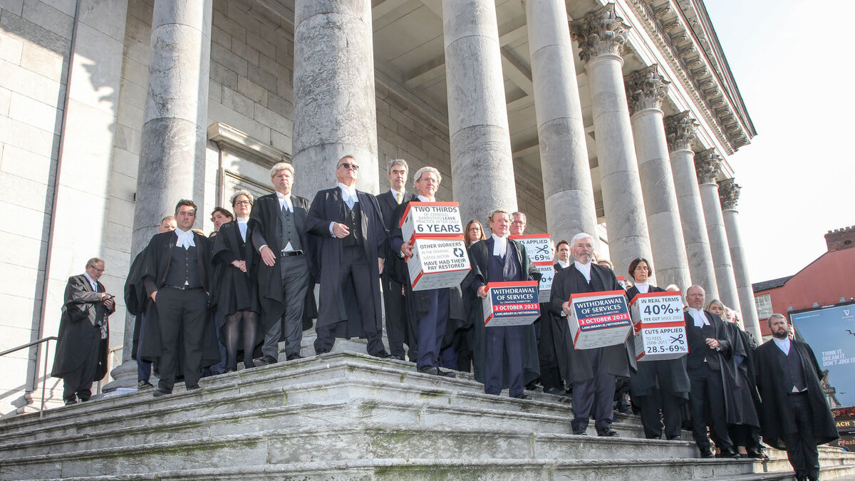 'We are done talking': Barristers strike on Cork courthouse steps for first time ever - Vimarsana News