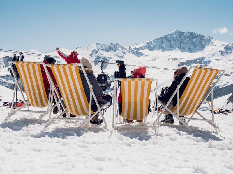 Après ski with a view