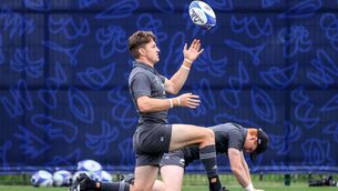 <p>IN CONTROL: All Blacks full-back Beauden Barrett stretching before New Zealand training on Thursday. Pic: Dan Sheridan, Inpho.</p>