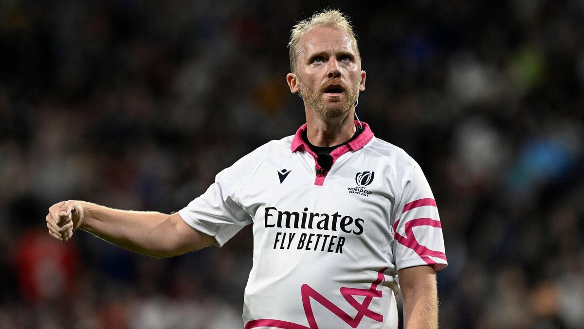 Referee Wayne Barnes. Referee Wayne Barnes.