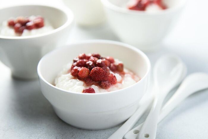 Coconut Rice Pudding with Berries and Jam