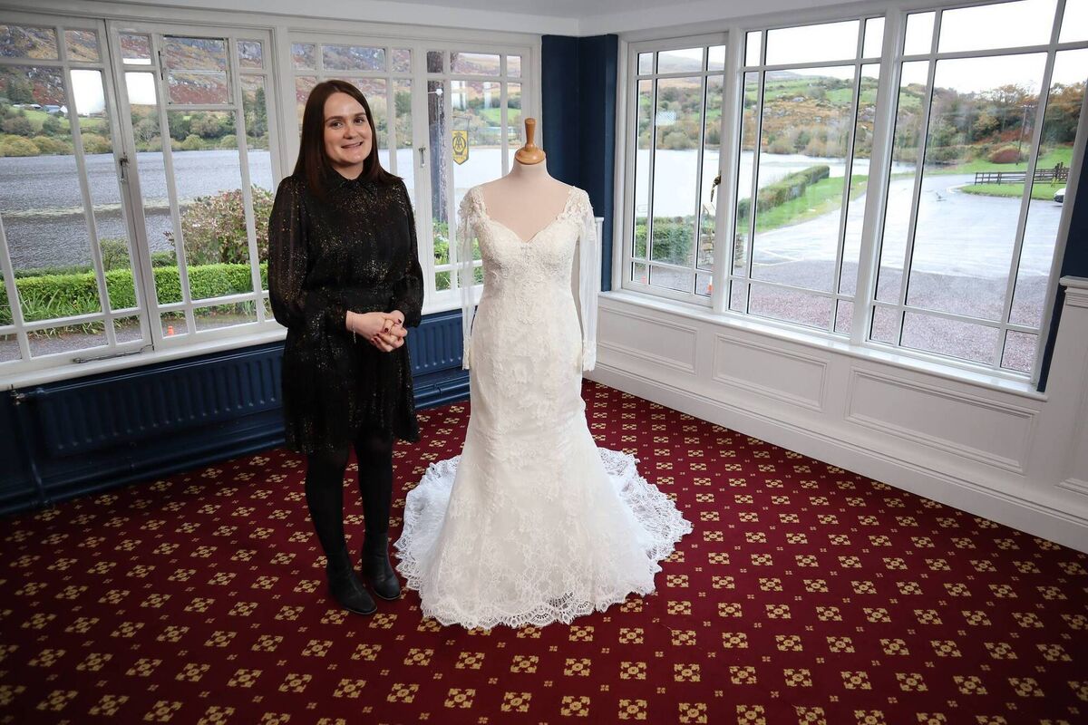 Eibhlís Ní Shúilleabháin stars in An Gúna Bainise, a new TG4 show which takes a look back at 70 years of wedding dresses in Ireland. Eibhlís Ní Shúilleabháin stars in An Gúna Bainise, a new TG4 show which takes a look back at 70 years of wedding dresses in Ireland.