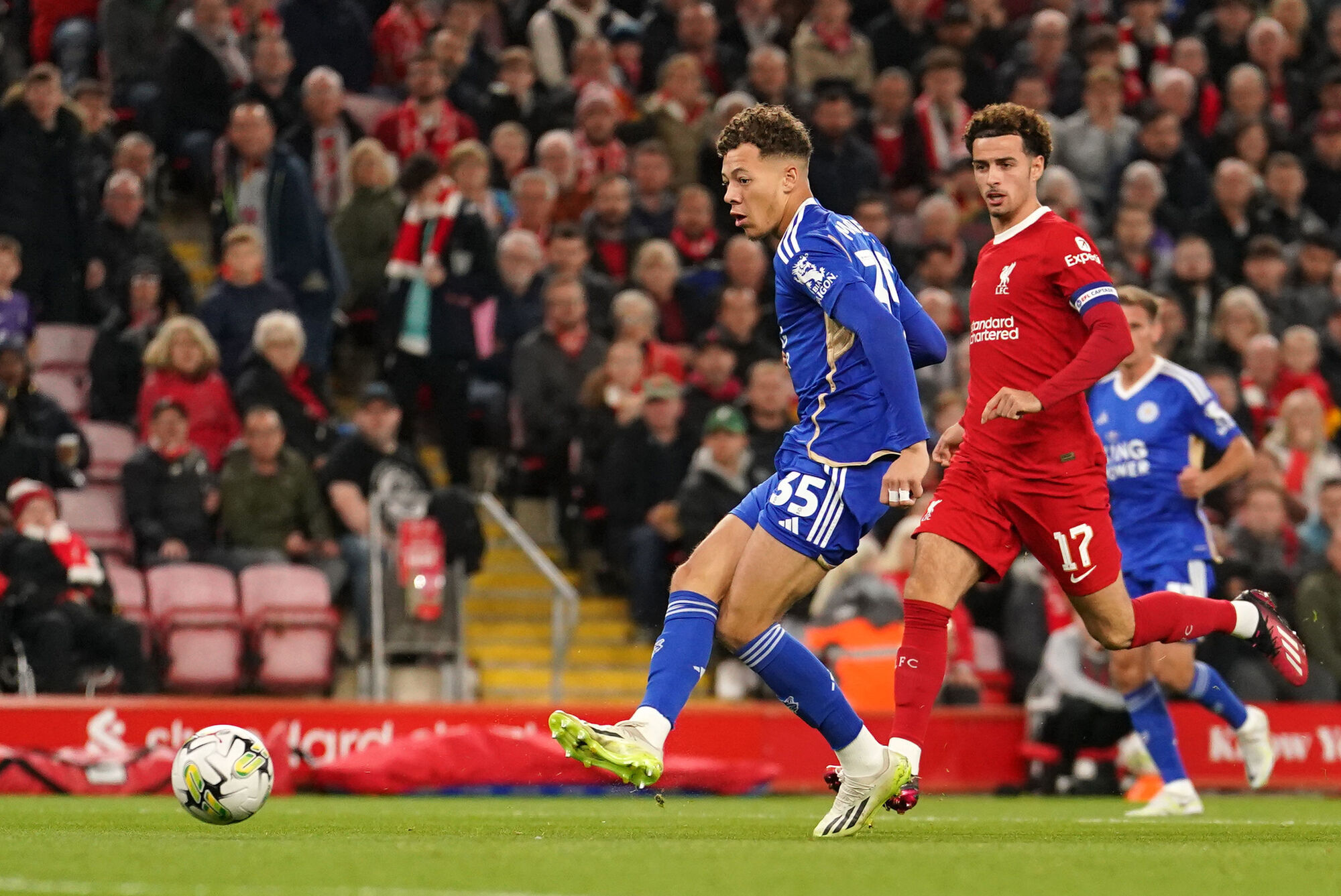Leicester's McAteer expected to commit future to Republic of Ireland