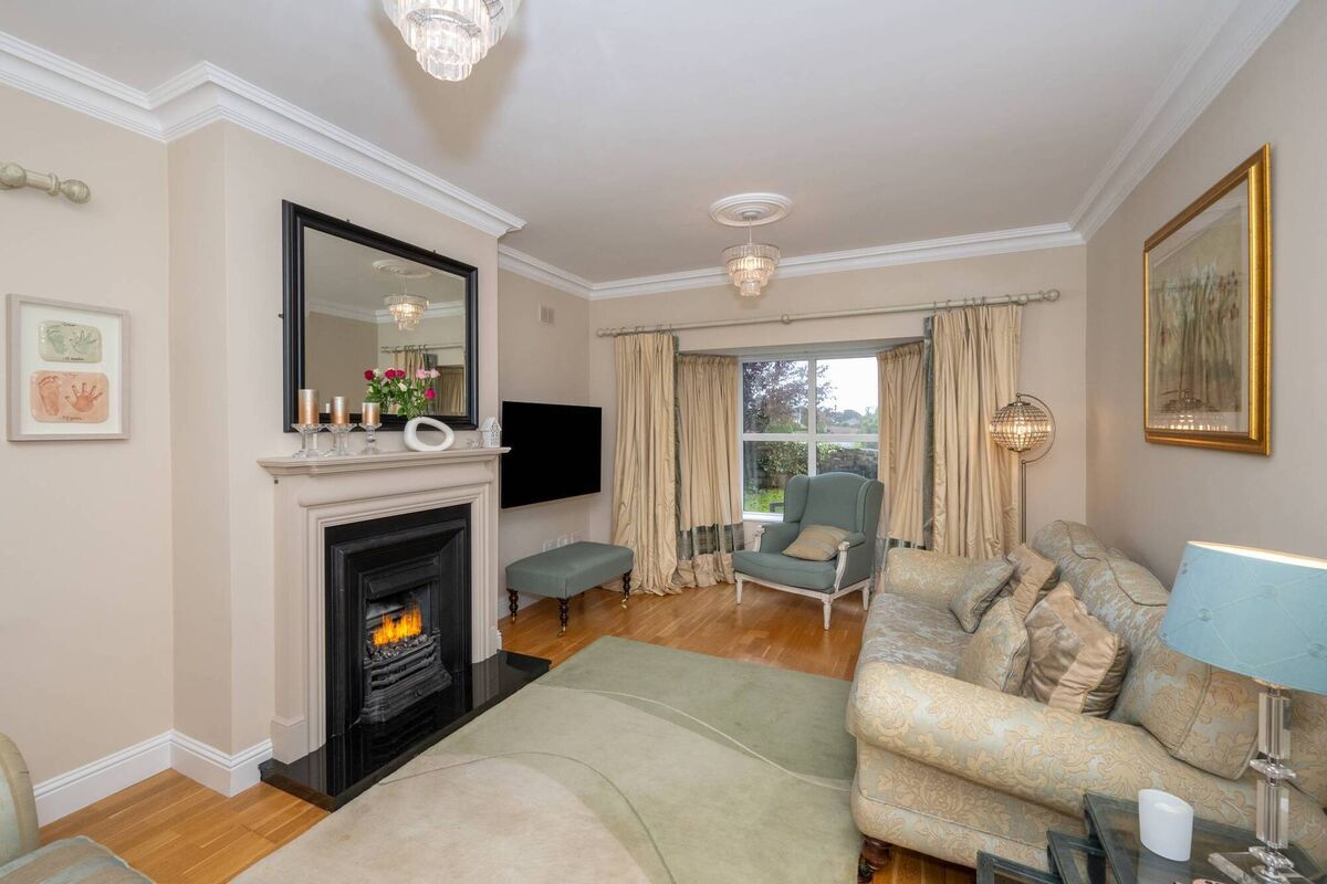 Reception room No 1