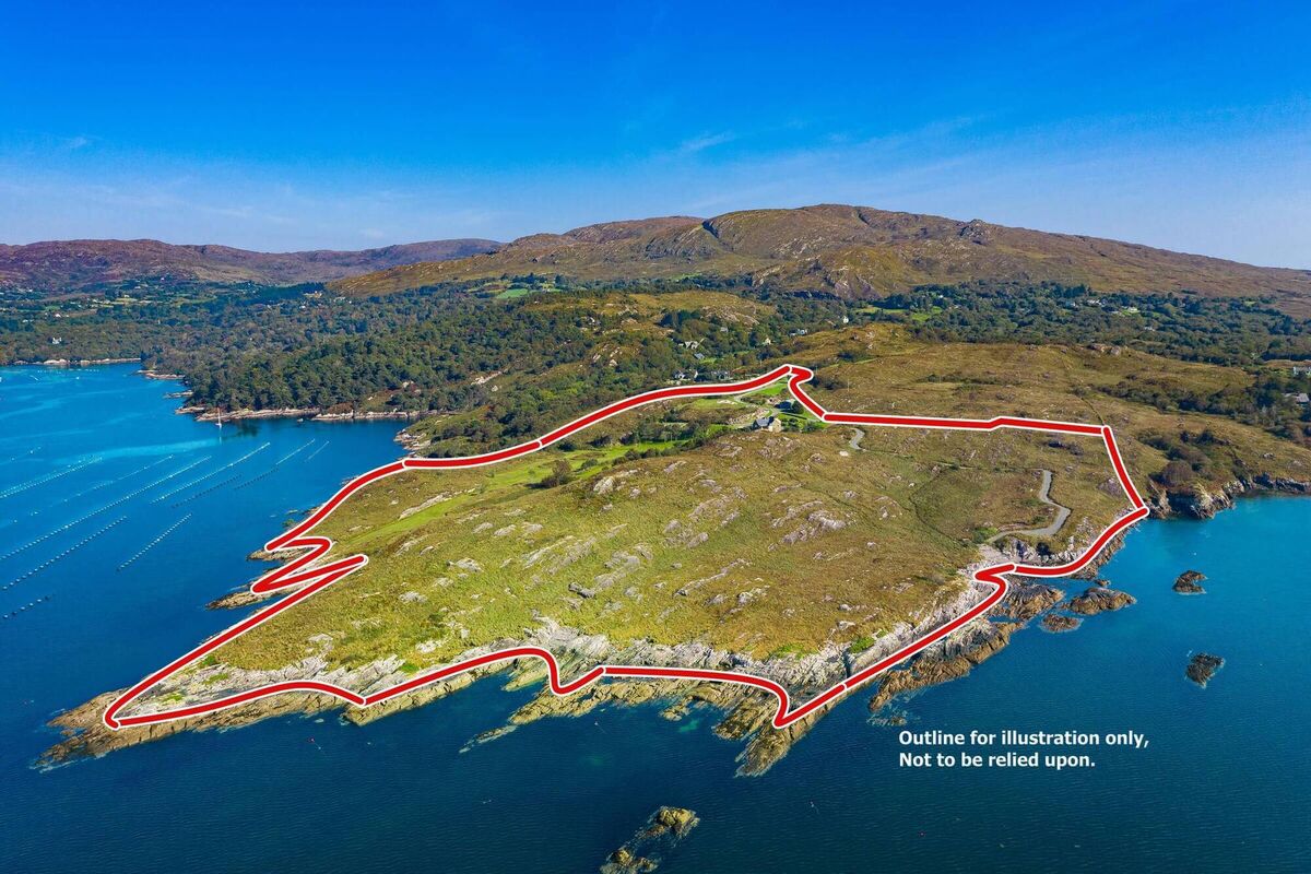 Headland at Gunpoint property includes coves Headland at Gunpoint property includes coves