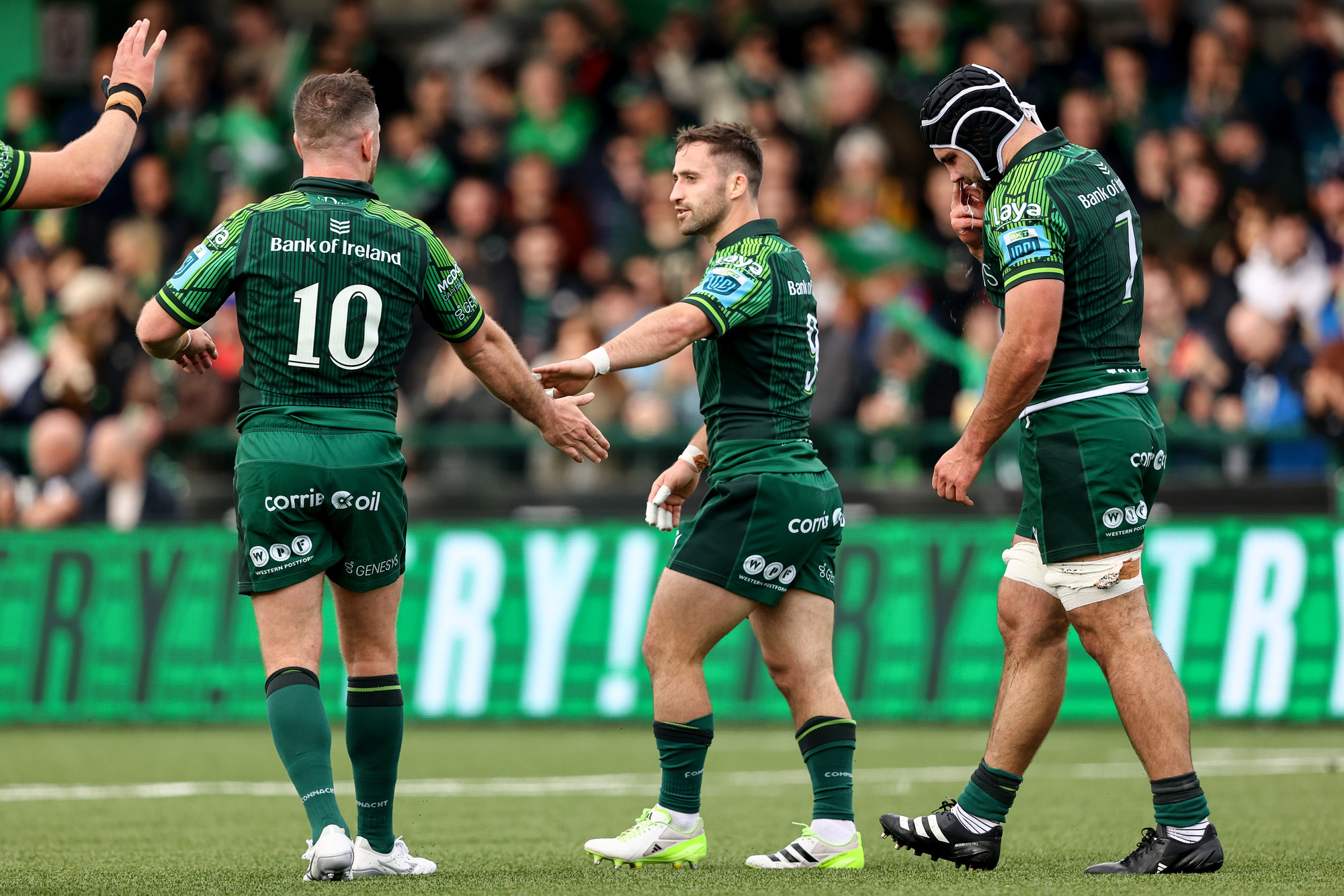 Blade-led Connacht see off Ospreys challenge