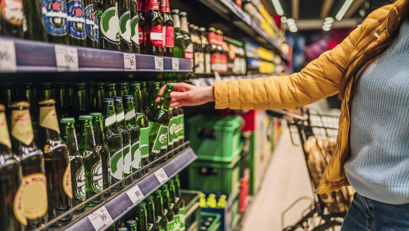 The paper notes the high level of alcohol use in the whole population in Ireland.