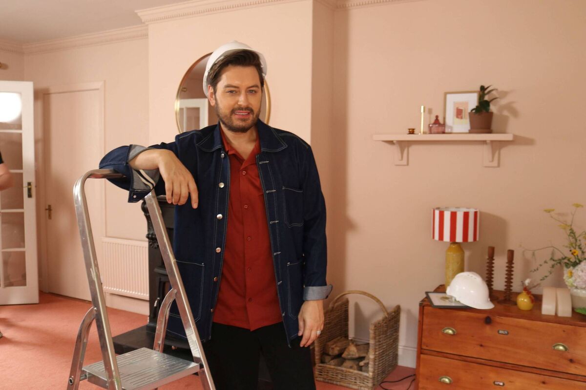 Series presenter Brian Dowling is put to work on the Murphy family home.