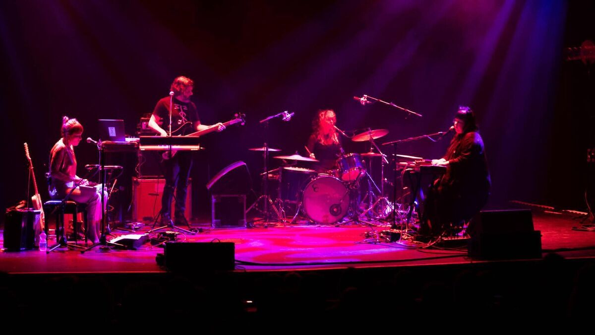 Øxn review: Work-in-progress feel at first gig for Radie Peat's new group - Vimarsana News