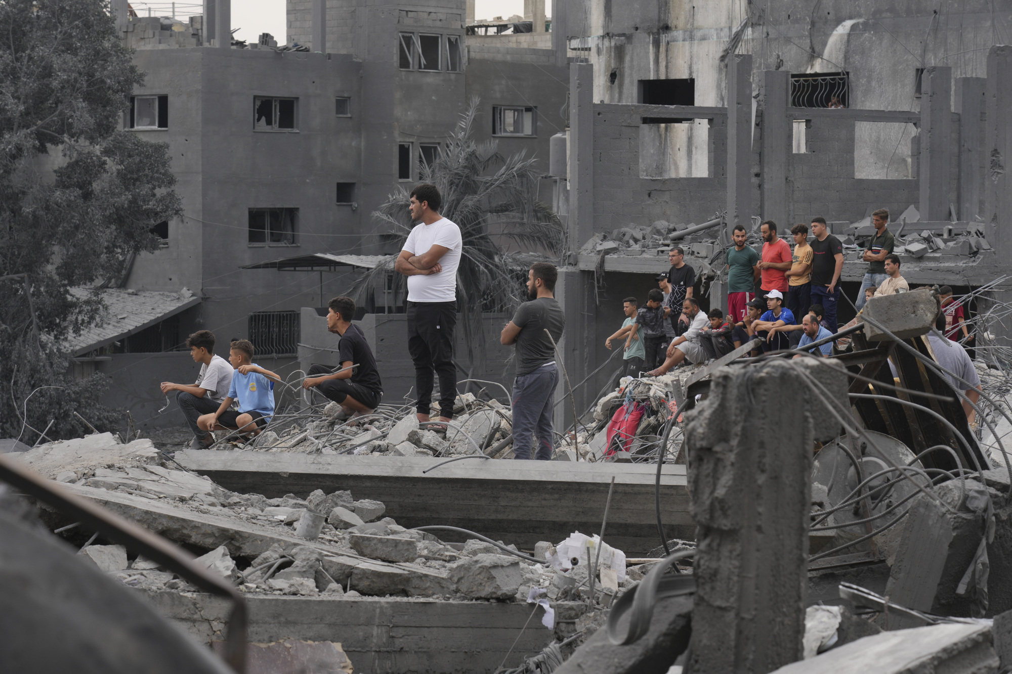 Israel expects ‘long’ ground war in Gaza to destroy Hamas