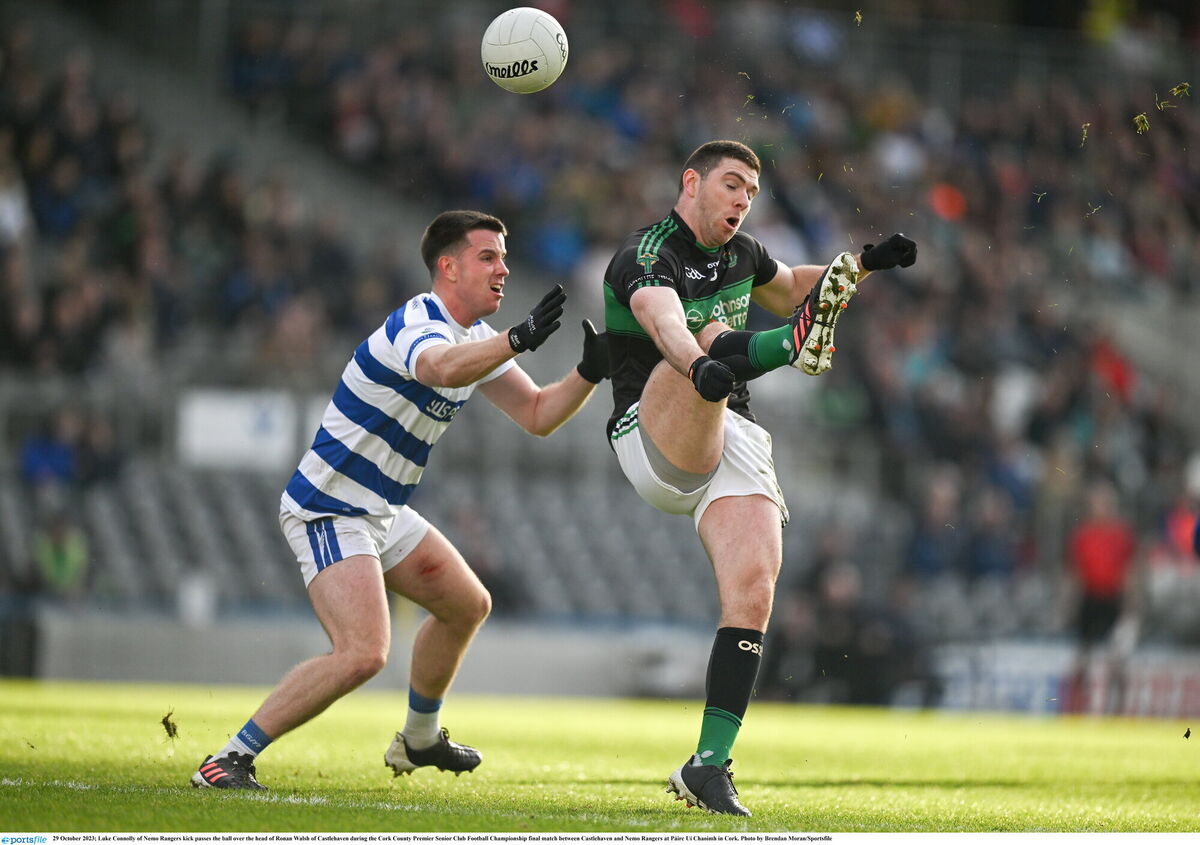 NO LUKE PASS; Luke Connolly of Nemo Rangers kick passes the ball over the head of Ronan Walsh of Castlehaven. Photo by Brendan Moran/Sportsfile NO LUKE PASS; Luke Connolly of Nemo Rangers kick passes the ball over the head of Ronan Walsh of Castlehaven. Photo by Brendan Moran/Sportsfile