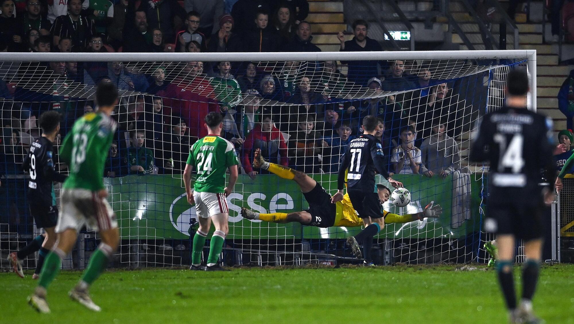 Cork City almost steal late winner in stalemate with champions Shamrock Rovers