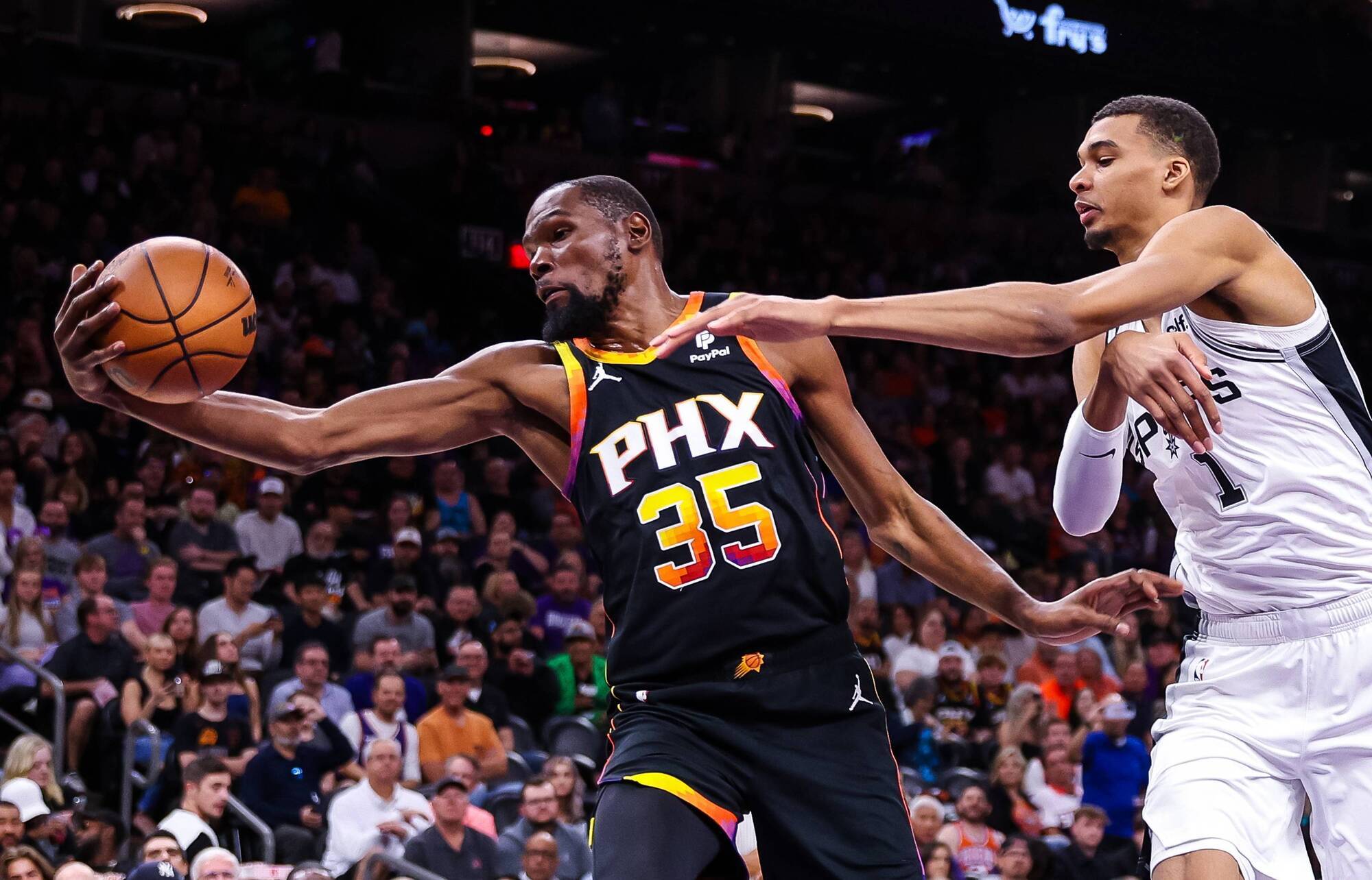 NBA roundup: Spurs complete wild comeback against Suns