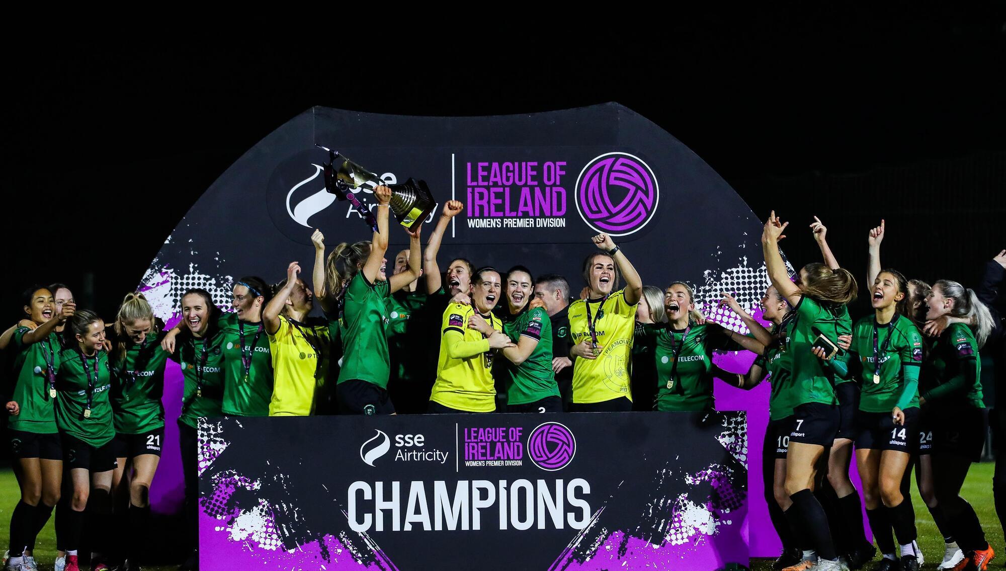 Peamount United lift SSE Airtricity Women's Premier Division trophy
