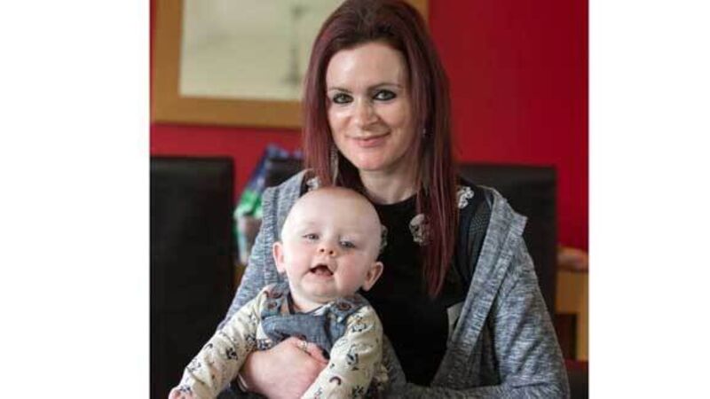 Bionic hand allows mother perform everyday tasks Bionic hand allows mother perform everyday tasks