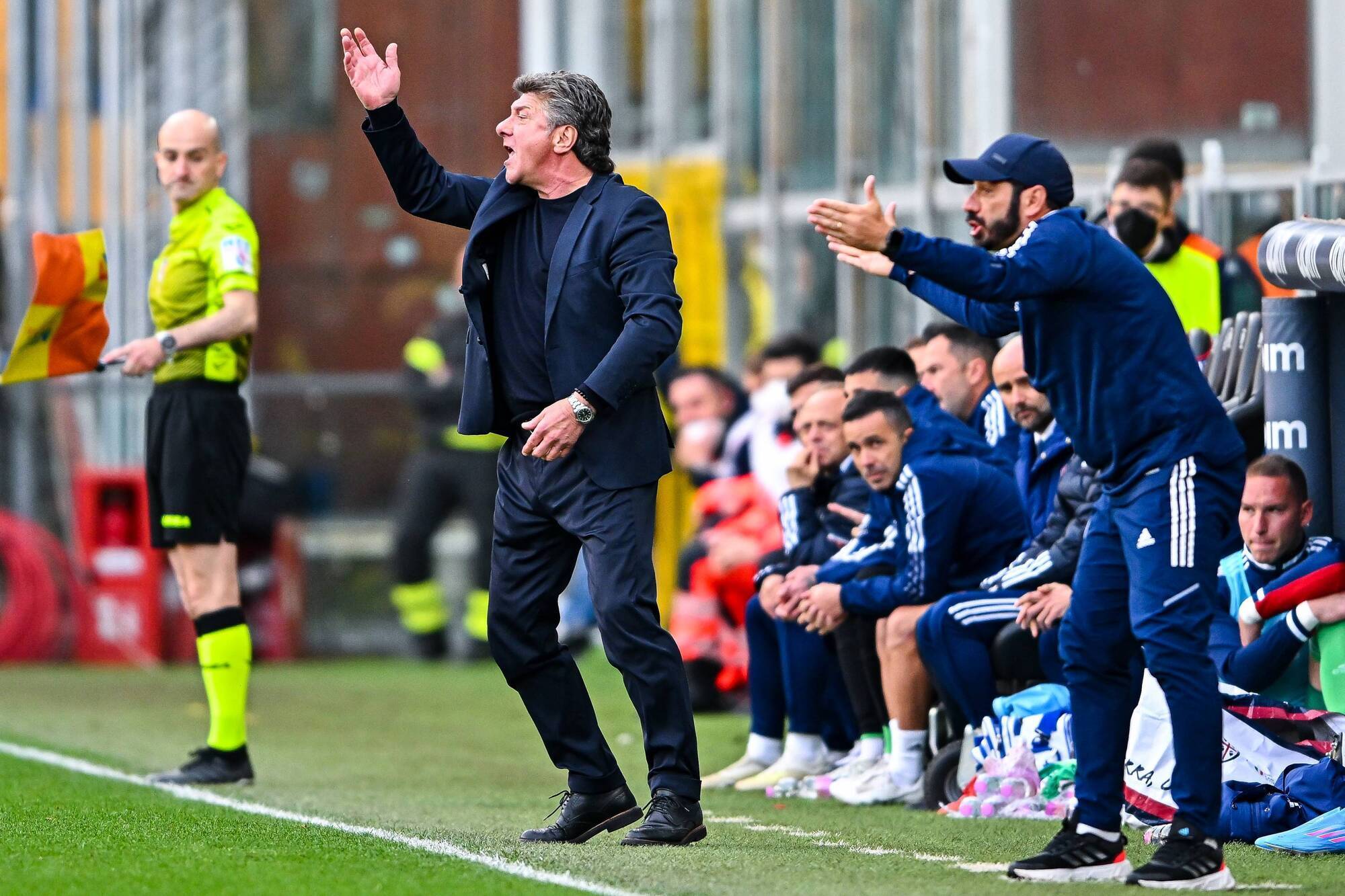 Napoli name Walter Mazzarri as new coach