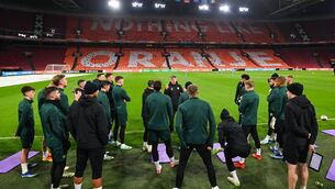 <p>17 November 2023; Ireland manager Stephen Kenny talks to his players during a Republic of Ireland training session at Johan Cruijff ArenA in Amsterdam, Netherlands. Photo by Stephen McCarthy/Sportsfile</p>