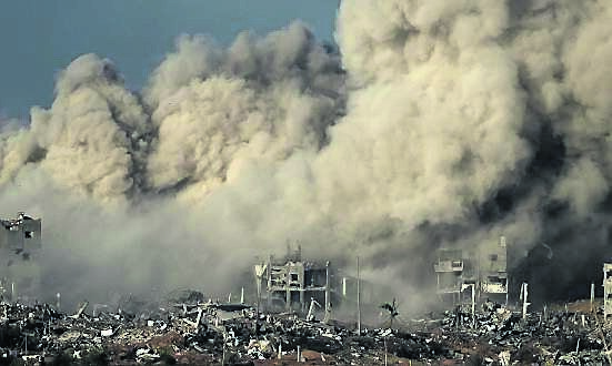 Smoke rises during an Israeli military bombardment of the northern Gaza Strip on November 15, 2023, amid the ongoing battles between Israel and the Palestinian group Hamas. Picture: FADEL SENNA / AFP)