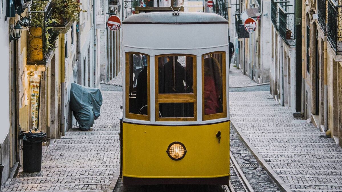Departure Lounge: The best new travel deals, including three nights in Lisbon for €299 - Vimarsana News