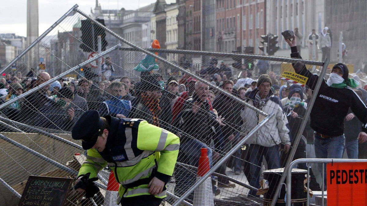 Stephen Moore: Dublin riots highlight lack of leadership and support for An Garda Síochána - Vimarsana News