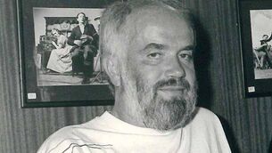 <p>Diarmuid Ó Súilleabháin died in a road accident in  1991. </p>