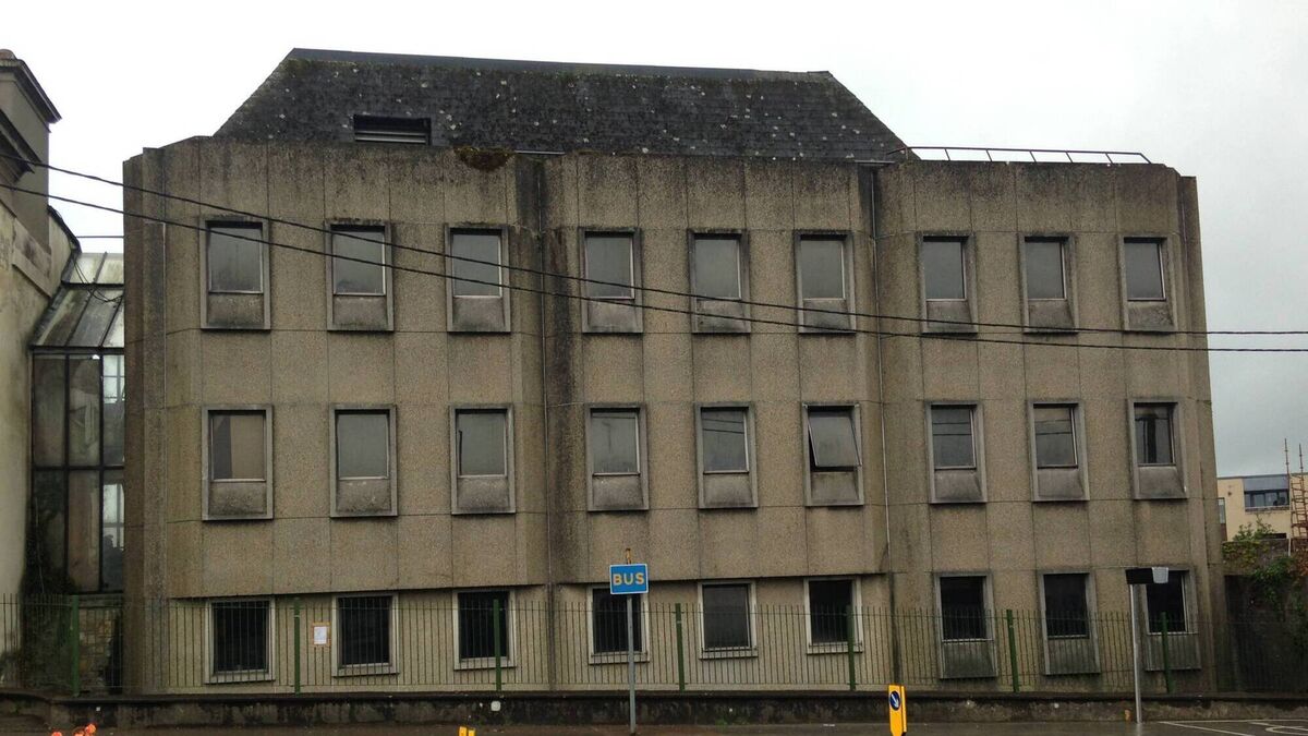 Plans to convert disused Dungarvan building into seven-storey hotel - Vimarsana News
