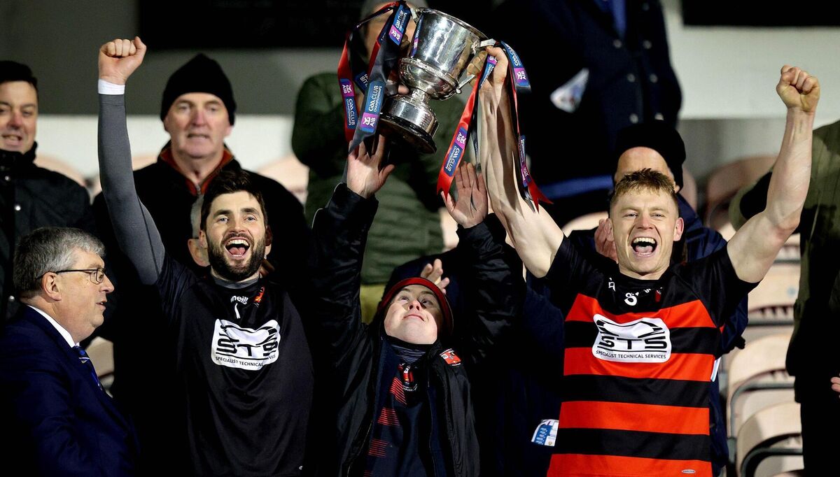 MUNSTER MASTERS: Ballygunner’s Stephen O’Keeffe and Philip Mahony lift the trophy. Pic Credit ©INPHO/Ryan Byrne
