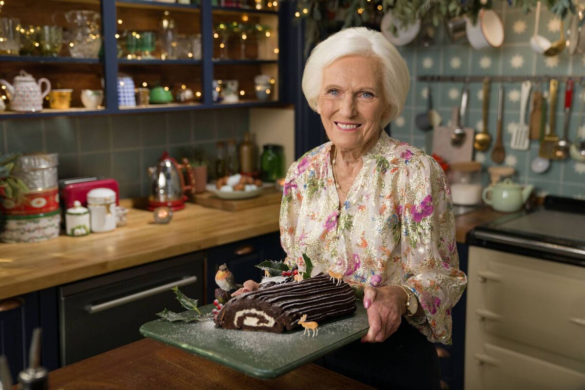 Mary Berry's Highland Christmas. Mary Berry's Highland Christmas.