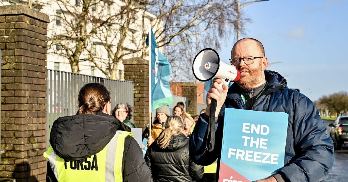 'We have 300 vacancies in CUH' Staff hold EndTheFreeze protests at