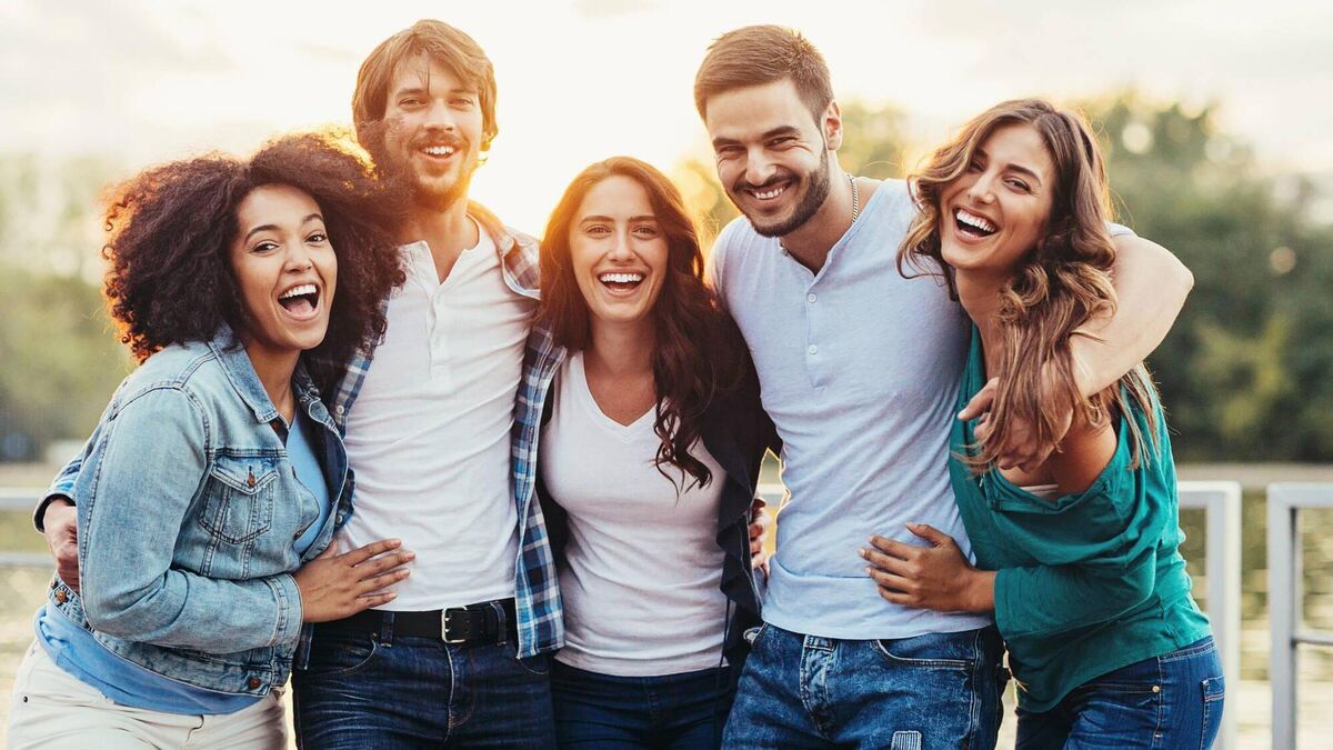 Long distance: Navigating and keeping friendships alive around the world - Vimarsana News