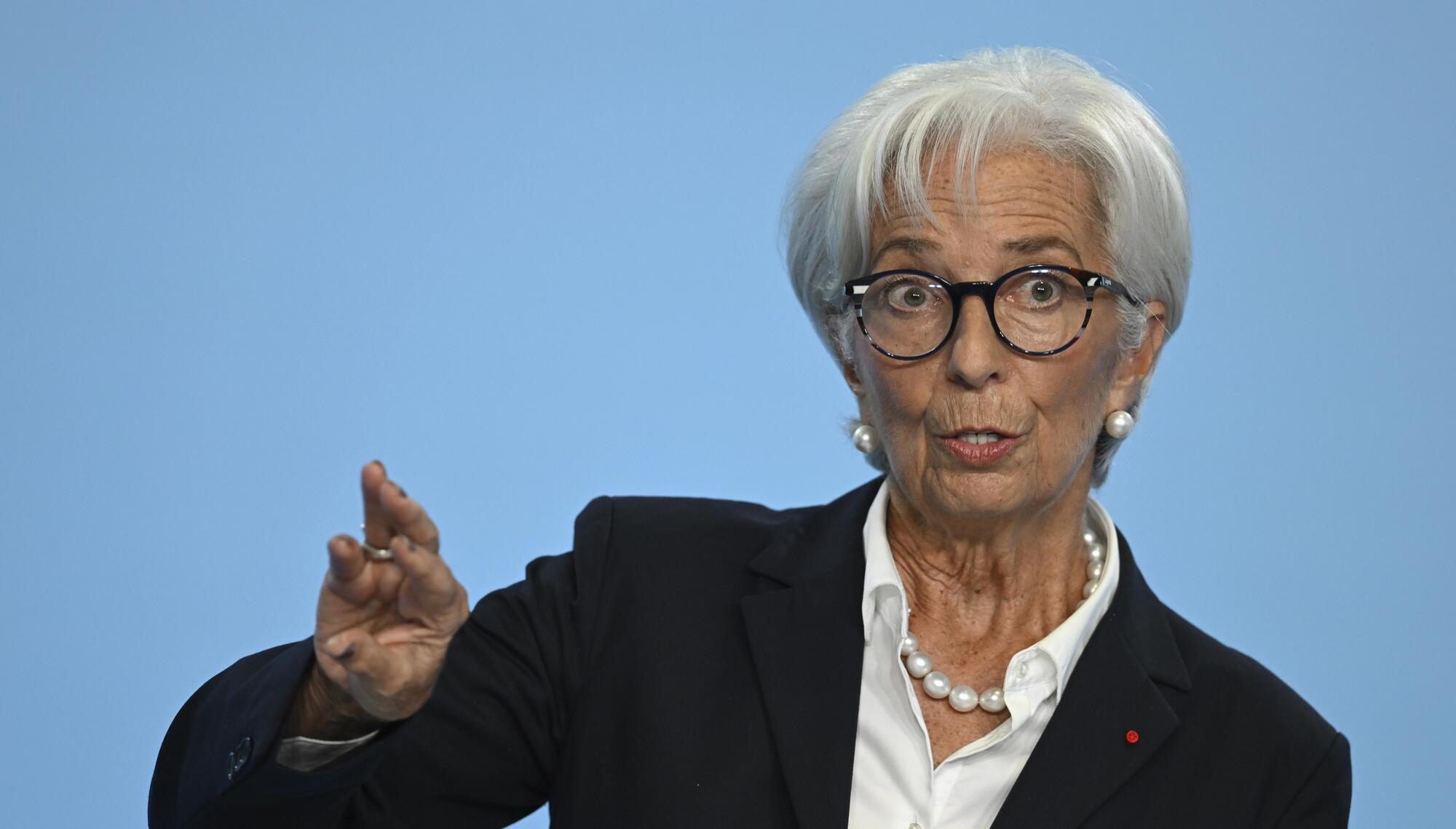 Global rate-cut standoff looms in 2023 policy finale