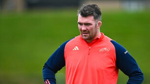<p>WAITING GAME: Peter O'Mahony during Munster rugby squad training. Pic: Piaras Ó Mídheach/Sportsfile</p>