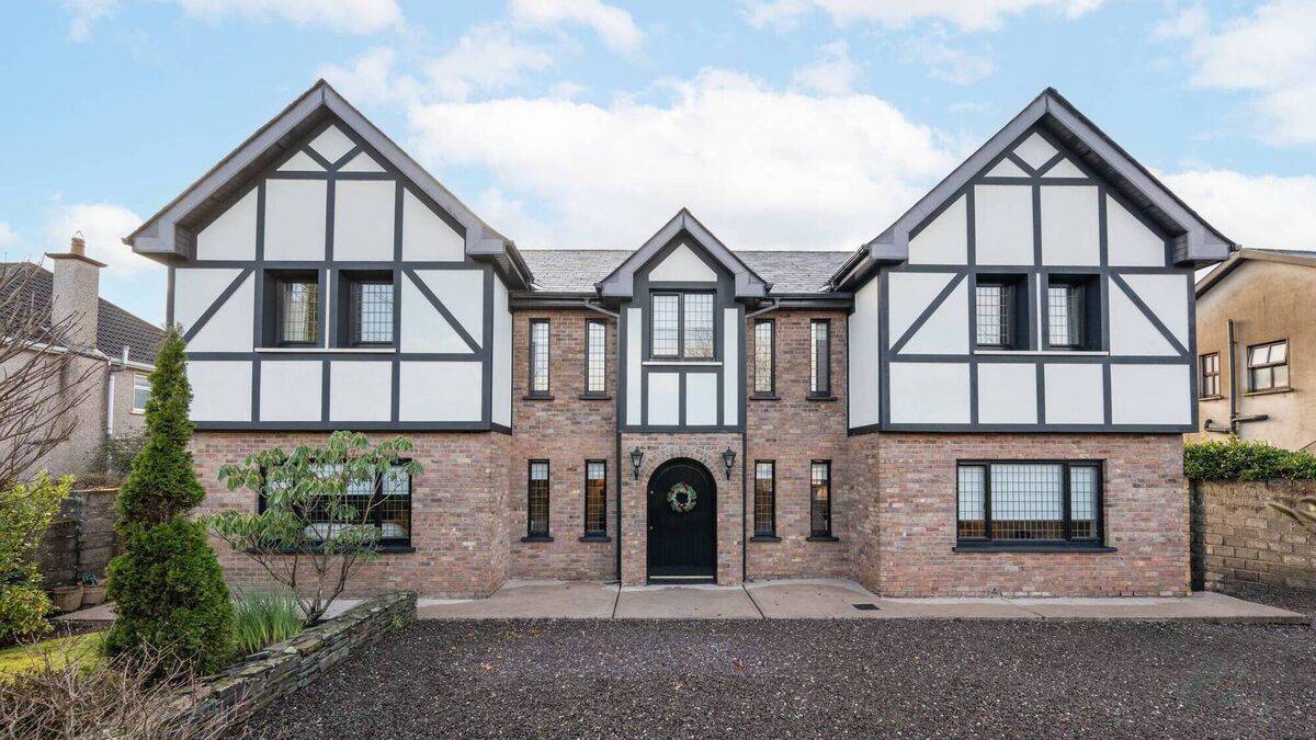 Sunroom is crowning glory at €1.05m House of Tudor in Ballincollig - Vimarsana News
