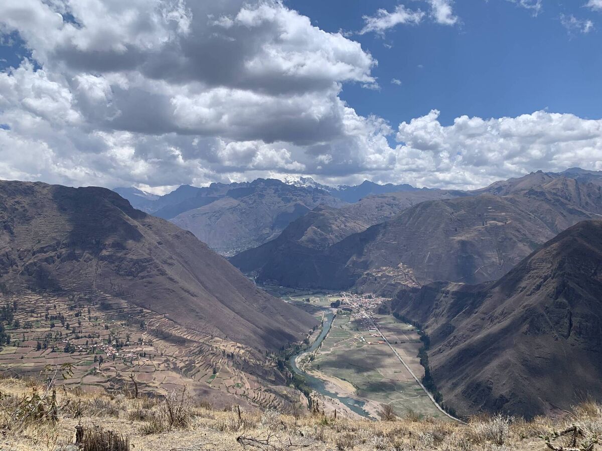 At numerous points during the hike, we comment on how the views simply do not look real. At numerous points during the hike, we comment on how the views simply do not look real.