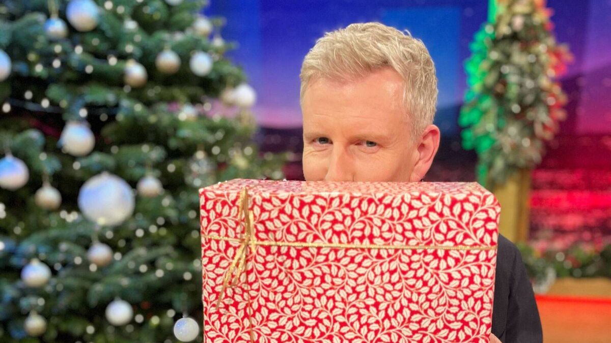 Mile-high hijinks and 2023 in song: Four talking points from a festive Late Late Show - Vimarsana News