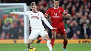 <p>ONLY ONE TEAM PLAYING TO WIN: Man Utd's Rasmus Hojlund is challenged by Liverpool's Virgil van Dijk during their Premier League match. Pic: Clive Brunskill/Getty Images</p>