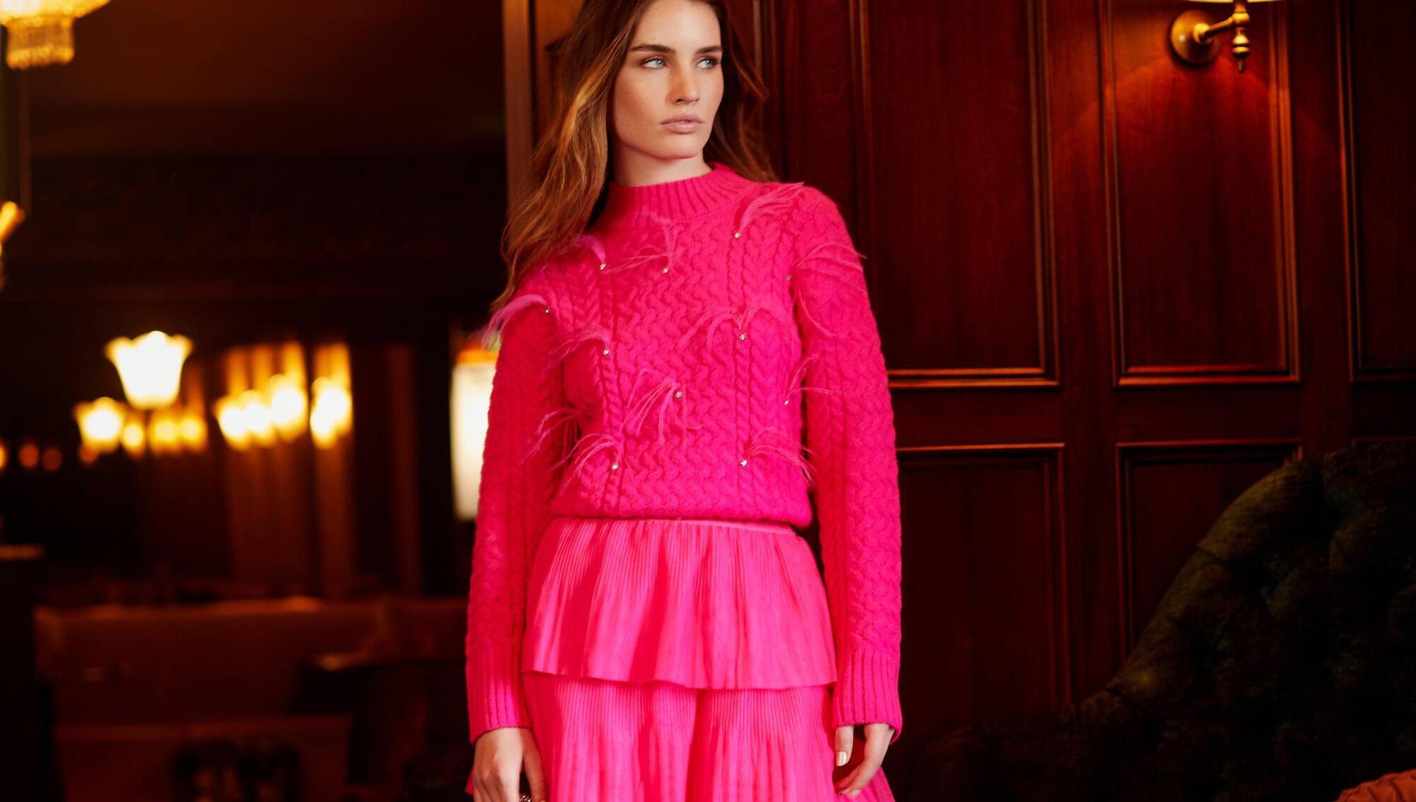 It’s the most magical time of the year, so let your festive style reflect the sparkling mood of the season.