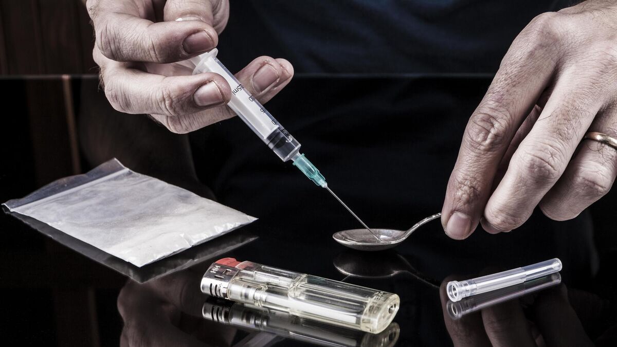 Drug users being trained to prevent overdoses - Vimarsana News